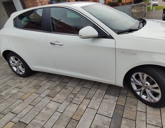 ALFA ROMEO GIULIETTA 1.6 - 4