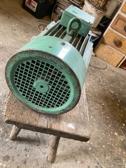 Motor - 4