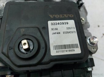 VOLVO XC60 II LIFT B4 2.0B převodovka Mild Hybri - 4