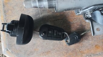 Citroen c4 cactus 1.2 htp klíče,spinacka,jednotky - 4