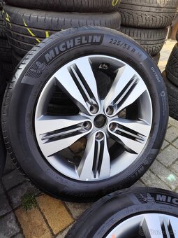 ALU 5x114.3 r18 HYUNDAI + LETNÍ PNEU - ZÁNOVNÍ DISKY - 4