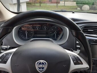 Lancia Delta - 4