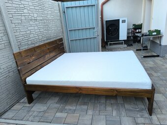 Prodám manželskou postel + Matrací 180cm x 200cm - 4