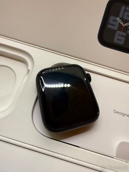 Apple Watch SE 44mm - 4