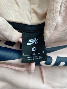 Značkové mikiny Nike a Champion + 2 mikiny ZDAR - 4