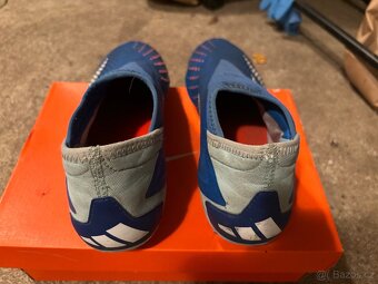Dětské kopačky beztkaničkové Adidas Predator vel. 7,5 - 4