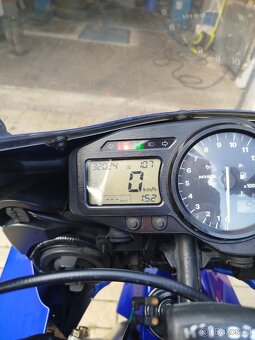 Honda cbr954rr - 4