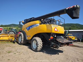 Predám kombajn New Holland CR 9080, rok výroby 2011, lišta 9 - 4