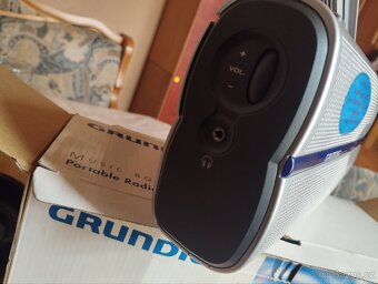 Rádio Grundig - 4