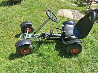 Prodám dvě dětské šlapací motokáry - 4