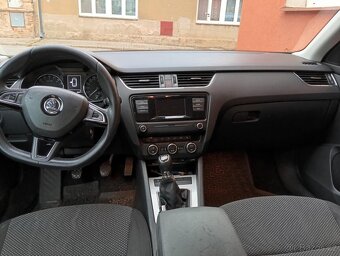 Prodám Škoda Octavia III 1.6 TDI 77kW, r. 2015 - 4