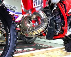 KTM Husqvarna Beta Gas Gas kryt kolene výfuku - 4
