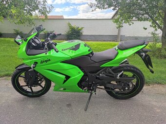 Kawasaki Ninja 250 R - 4