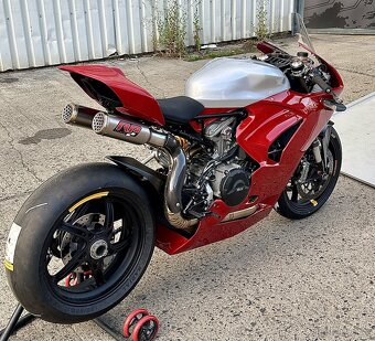 Ducati Panigale V2 - 4