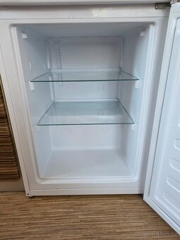 Prodám ledničku s mrazákem Zn. Beko - 4