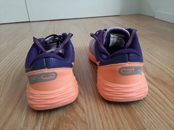 dívčí běžecké boty - 4