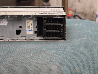 Staré autorádio Philips - 4