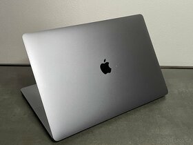 MacBook Pro 16" 2019 i7 / 16GB RAM / 500GB - 4