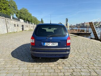 Opel Zafira 1.8 i - 7 míst - 4