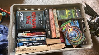 Knihy mix Sci-fi/Fantasy/detektivky - 4