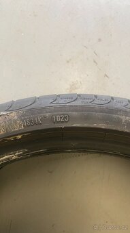 Pirelli Powergy 225/35 R19 88Y - 4