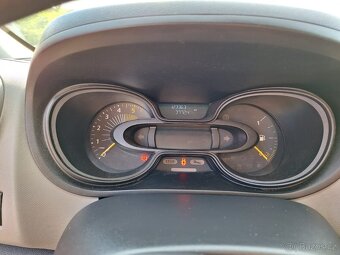 Renault Trafic 6 míst - 4