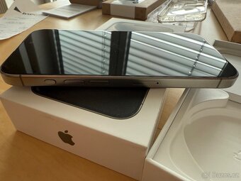 iPhone 15Pro, jako nový, záruka 10/2025, baterie 89% - 4