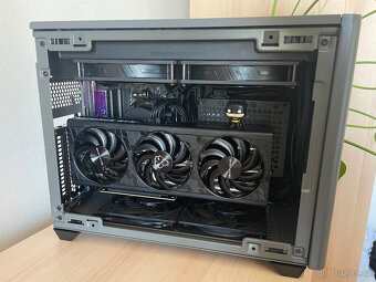 Herní miniPC s RTX 5060 Ti – měsíc starý - 4