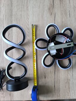 Stolní lampa a lustr - 4