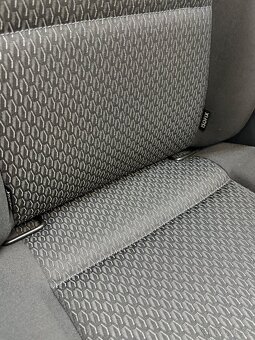 Sedadla Otočná Vw Multivan T6 Isofix Výborný stav - 4