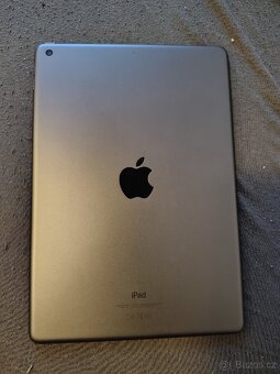 Prodám Apple iPad 9 generace 64 GB - 4