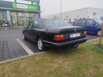 Mercedes-Benz W124 250D 69 KW 1990 - 4