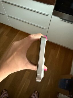 iPhone 15 Pro Max 256 GB - 4