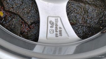 Toyota C-hr originál zimní pneu NOKIAN 215/60 17R 96H - 4
