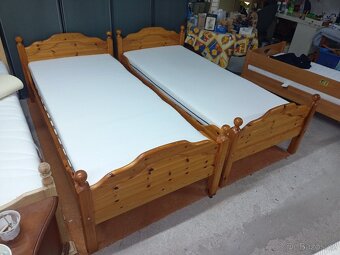 Prodám 2 x hezké postele z masivu 90 x 200 cm - 4