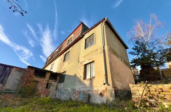 Prodej domu se zahradou k rekonstrukci s projektem a běžícím - 4