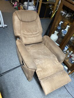 HUKLA - ELEKTRICKY POLOHOVATELNÉ KŘESLO-1motor, MIKROPLYŠ - 4