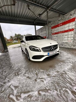 Mercedes A180 AMG - 4