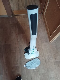 PARNÍ ČISTIČ Leifheit Clean - 4