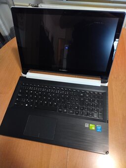 Prodám notebook Lenovo Ultrabook - 4