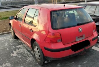 Volkswagen Golf 1.6i benzin - 4