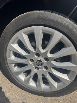 Škoda Superb 2.0TDI 125kW rok2014 - 4