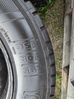 Vw T4 195/70r15 C, letní sadu včetně disku - 4