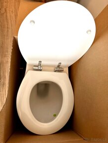 Závěsné WC zánovní - 4