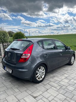 Hyundai i30, 1.6 - 4