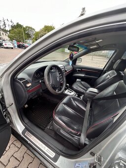 Hyundai Santa Fe - 4
