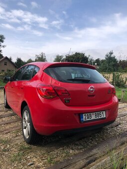 Opel Astra J1.6i 85kw - 4