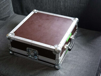 Predám Soundcraft Signature 12 MTK + Case - 4