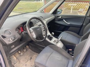 Ford Galaxy - 4
