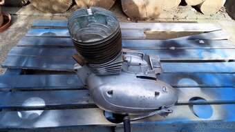 Motor Jawa 250/353 - 4